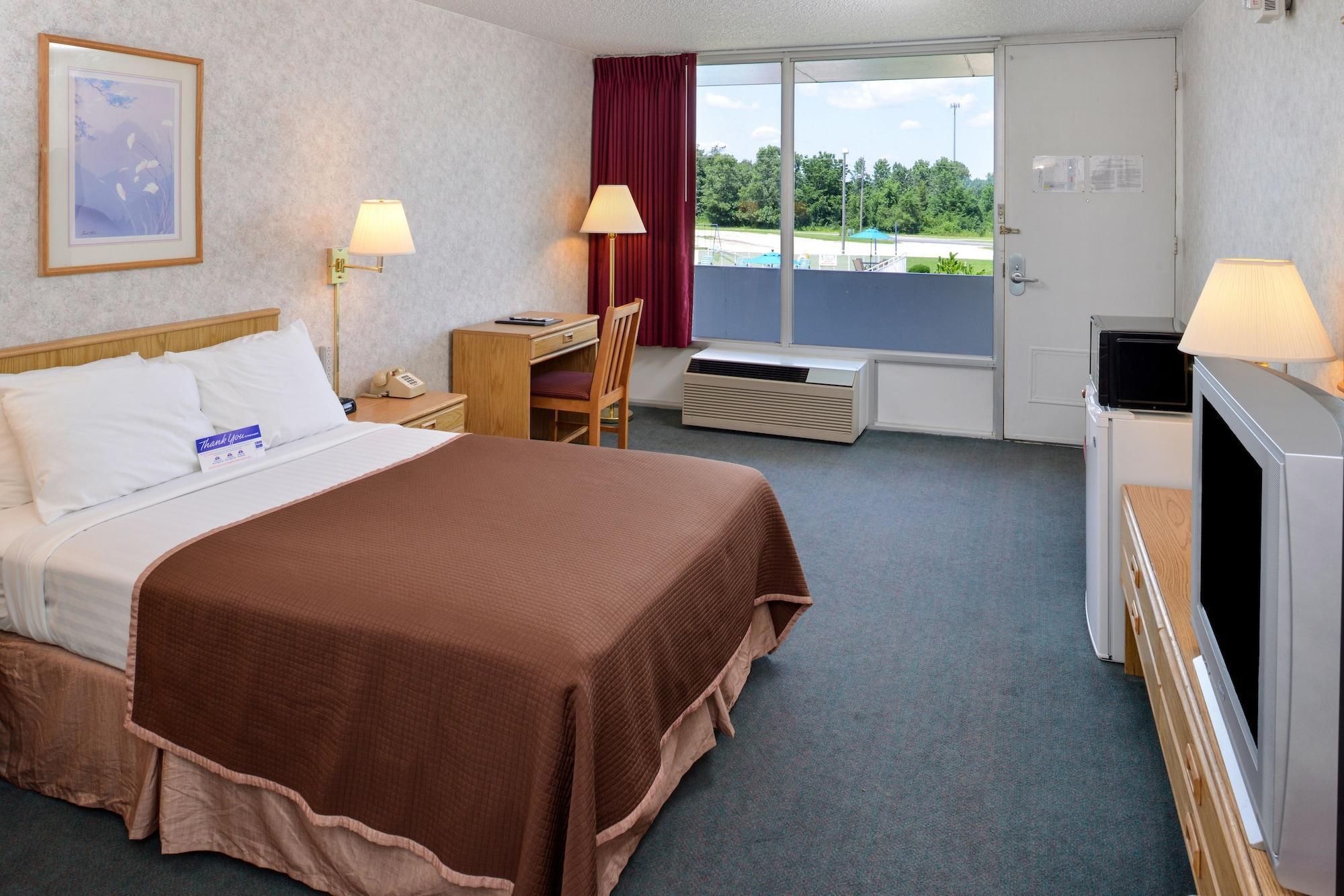 Quality Inn & Suites Vandalia Near I-70 And Hwy 51 외부 사진