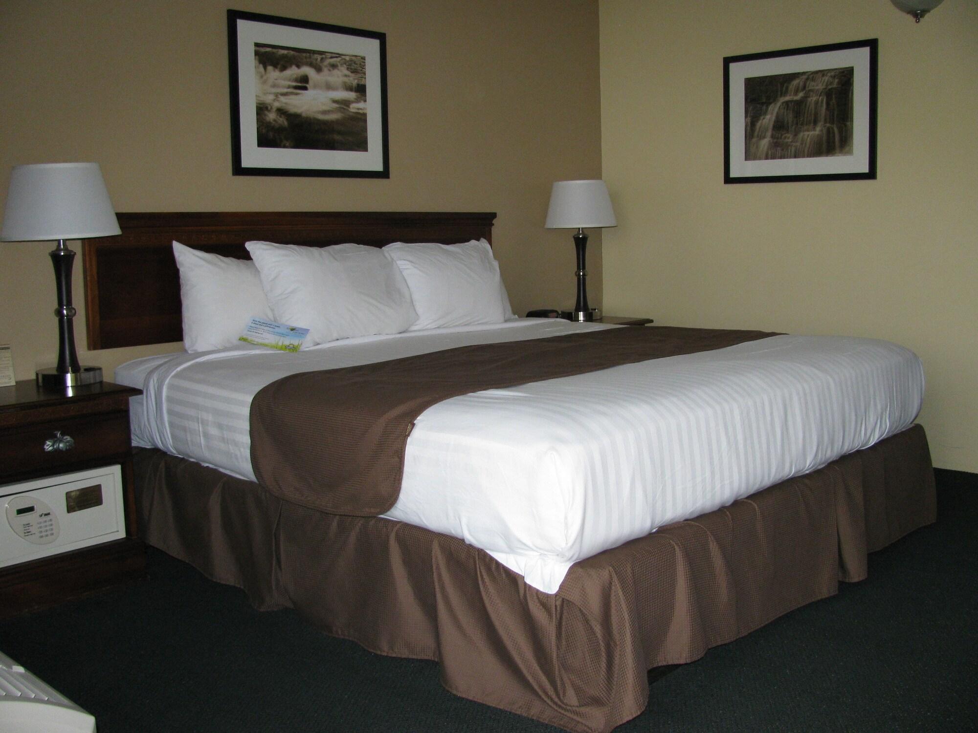 Quality Inn & Suites Vandalia Near I-70 And Hwy 51 외부 사진