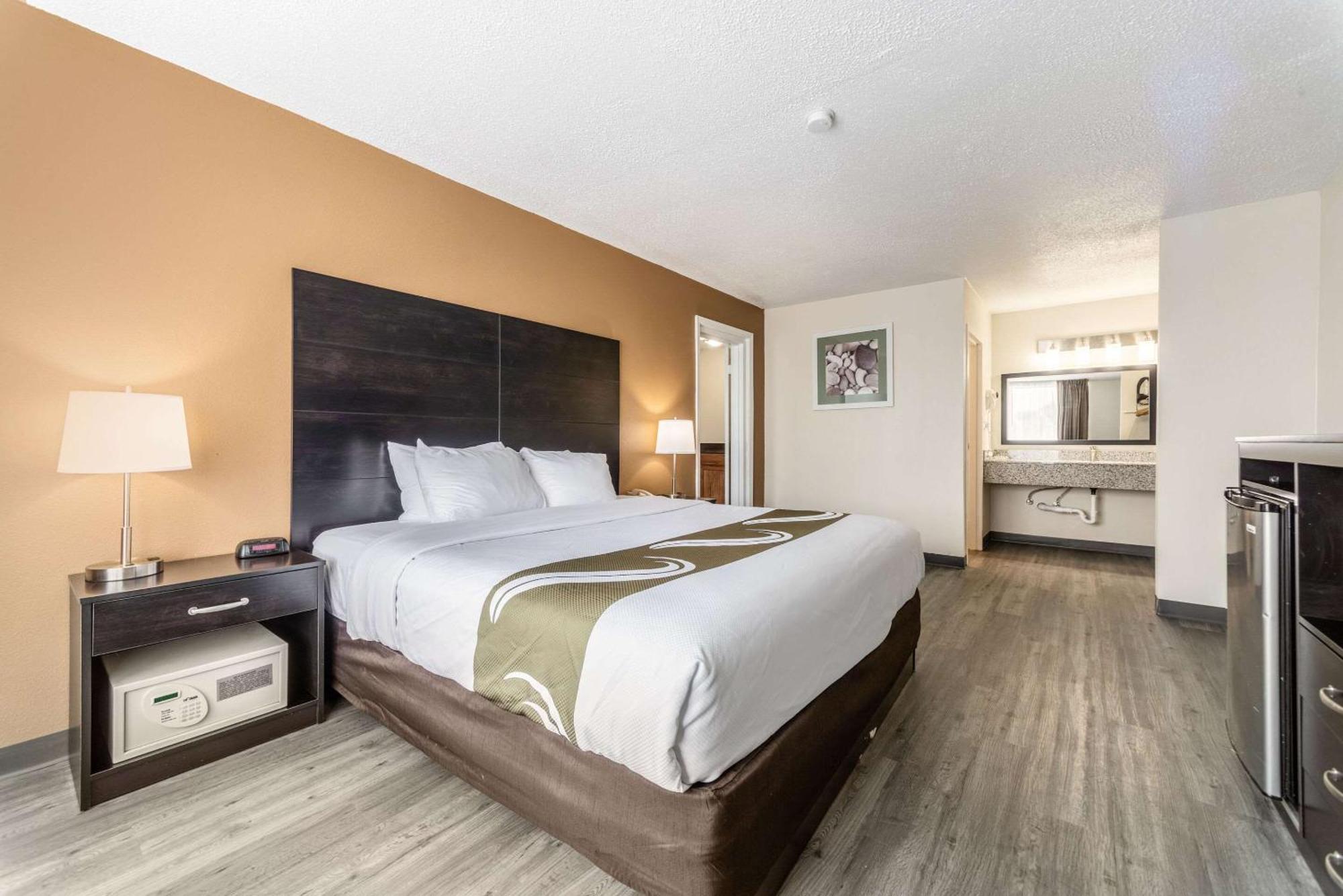 Quality Inn & Suites Vandalia Near I-70 And Hwy 51 외부 사진