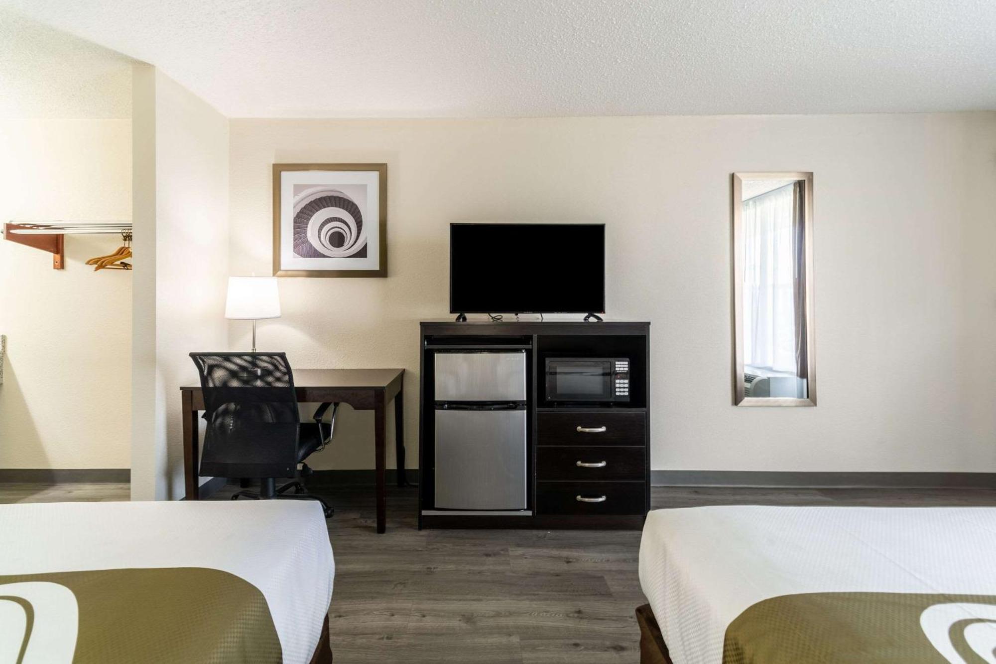 Quality Inn & Suites Vandalia Near I-70 And Hwy 51 외부 사진