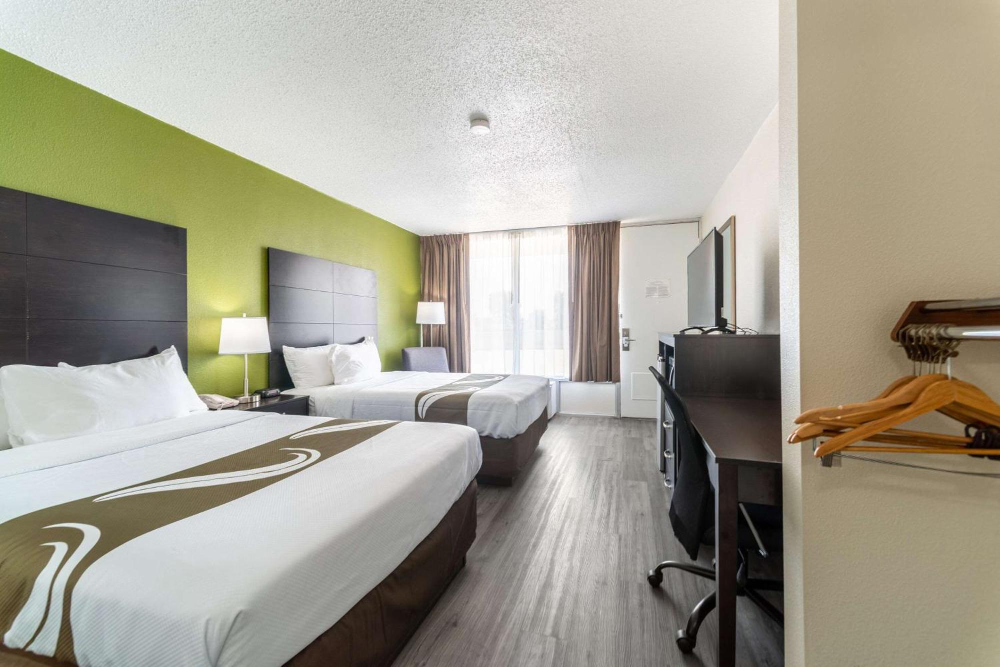 Quality Inn & Suites Vandalia Near I-70 And Hwy 51 외부 사진