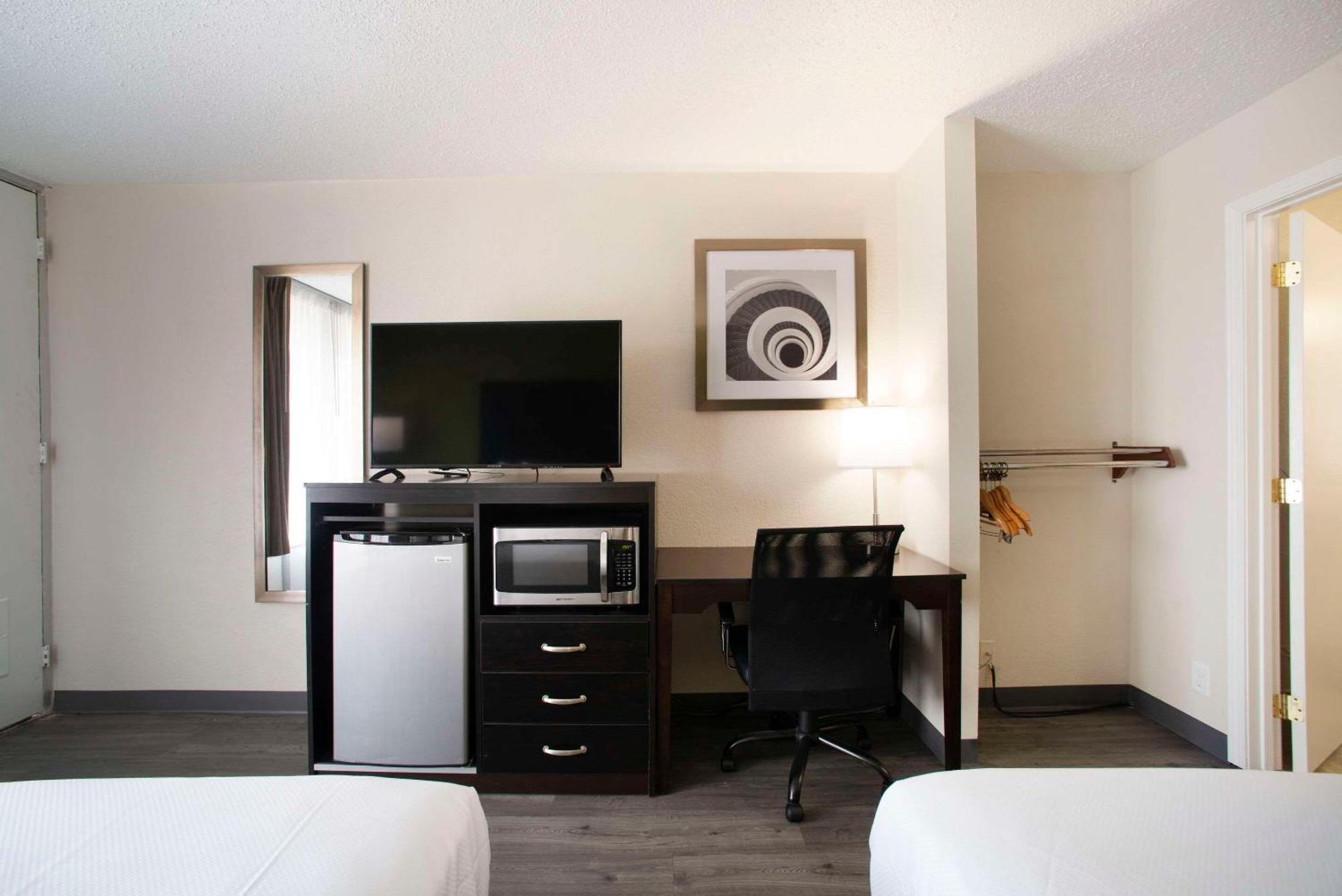 Quality Inn & Suites Vandalia Near I-70 And Hwy 51 외부 사진